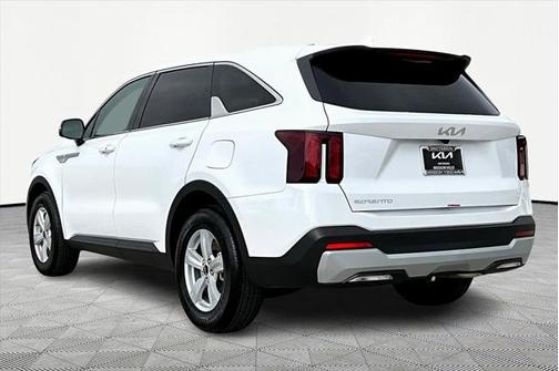 2025 Kia Sorento LX