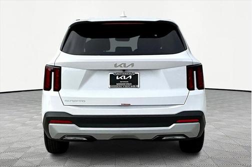 2025 Kia Sorento LX