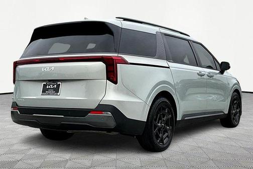 2025 Kia Carnival SX