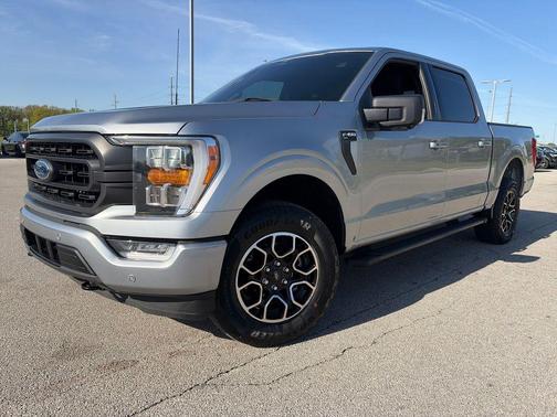 Iconic Silver Metallic 2023 Ford F-150 XLT