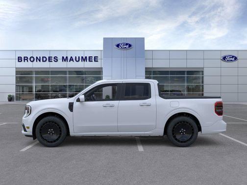 Space White Metallic 2026 Ford Maverick Lobo Standard