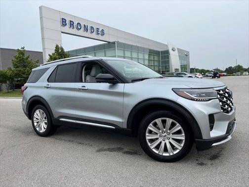 2025 Ford Explorer Platinum