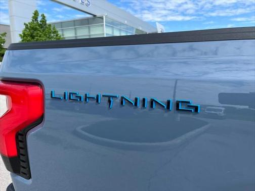 2023 Ford F-150 Lightning Platinum