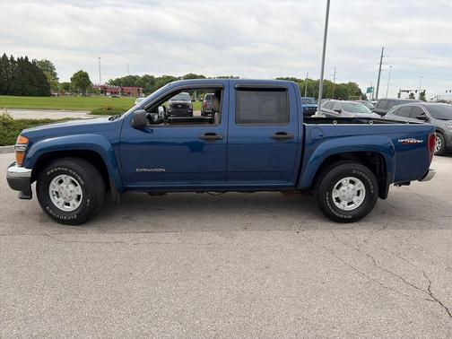 Superior Blue Metallic 2005 GMC Canyon SLE