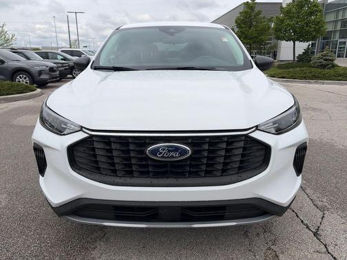 Oxford White 2025 Ford Escape Active