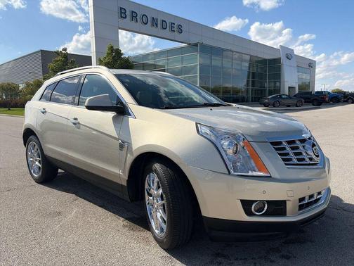 Silver Coast Metallic 2014 Cadillac SRX Performance Collection