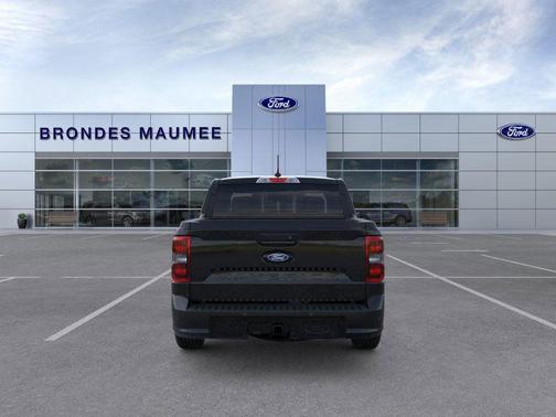 2026 Ford Maverick Lobo Standard