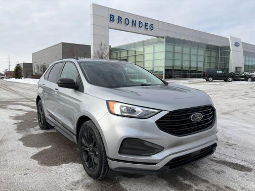 2023 Ford Edge SE