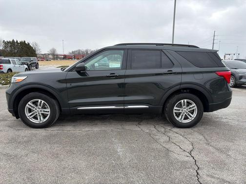 2024 Ford Explorer XLT