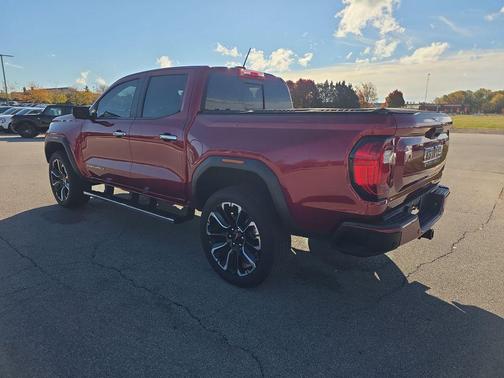2023 GMC Canyon Denali