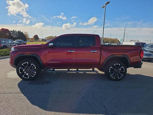 2023 GMC Canyon Denali