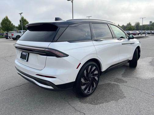 2024 Lincoln Nautilus Reserve