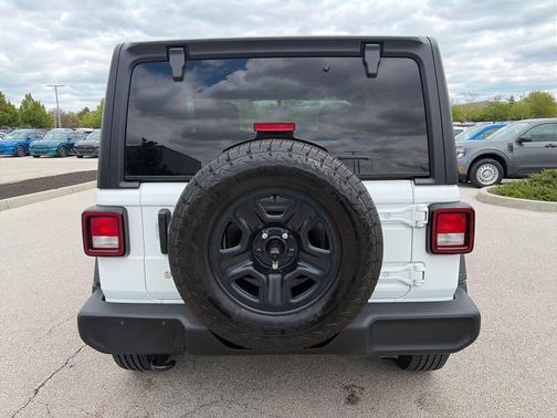 Bright White Clearcoat 2023 Jeep Wrangler Sport