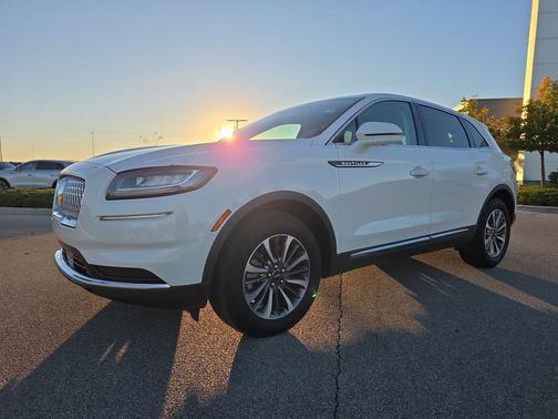 2022 Lincoln Nautilus Standard