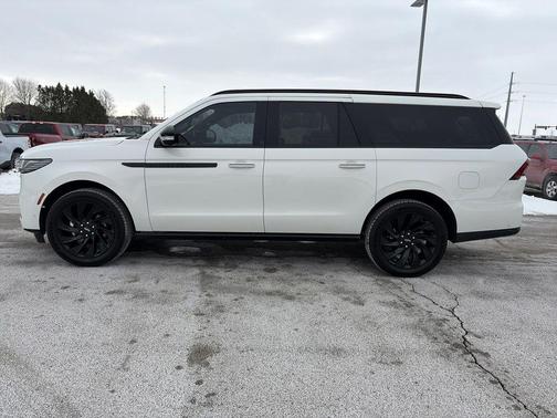 2025 Lincoln Navigator Reserve