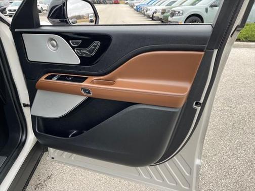 2022 Lincoln Aviator Reserve AWD