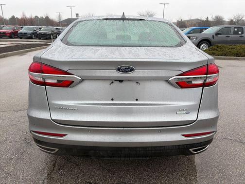 2020 Ford Fusion SE
