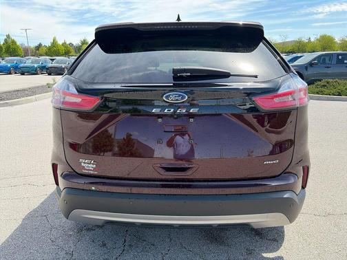 Burgundy Velvet Metallic Tinted Clearcoat 2023 Ford Edge SEL