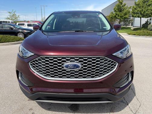 Burgundy Velvet Metallic Tinted Clearcoat 2023 Ford Edge SEL