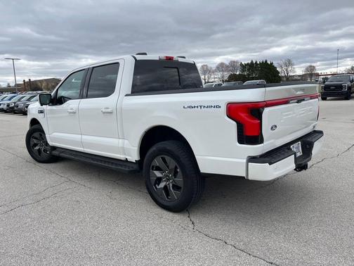 2024 Ford F-150 Lightning LARIAT