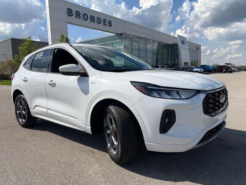 Oxford White 2023 Ford Escape ST-Line Select