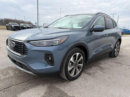 2025 Ford Escape Platinum