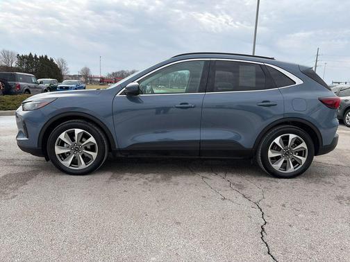 2025 Ford Escape Platinum