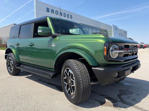 Green Metallic 2025 Ford Bronco Outer Banks