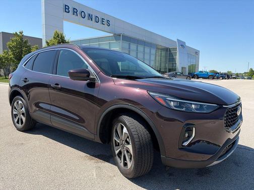 Cinnabar Red Metallic Premium Colorant 2023 Ford Escape Platinum