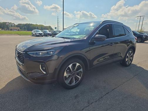 2023 Ford Escape Platinum