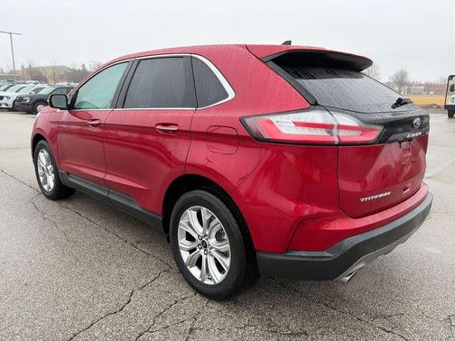 Rapid Red Metallic Tinted Clearcoat 2023 Ford Edge Titanium