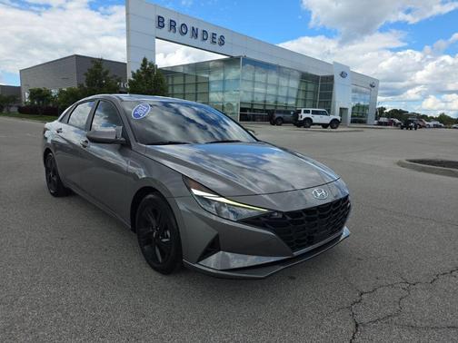 2021 Hyundai ELANTRA SEL