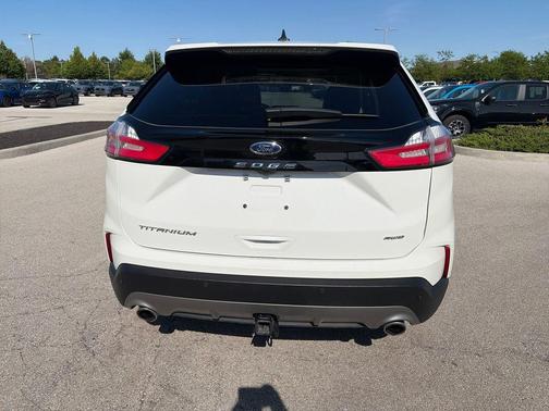 Star White Metallic Tri-Coat 2024 Ford Edge Titanium