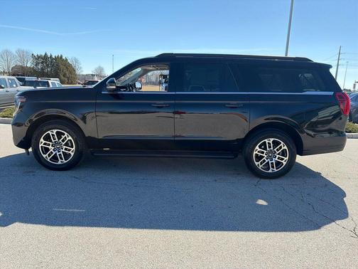 Black Metallic 2025 Ford Expedition Max Active 4x4