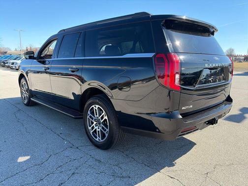 2025 Ford Expedition Max Active 4x4