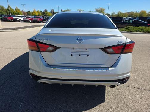 2021 Nissan Altima 2.5 SV