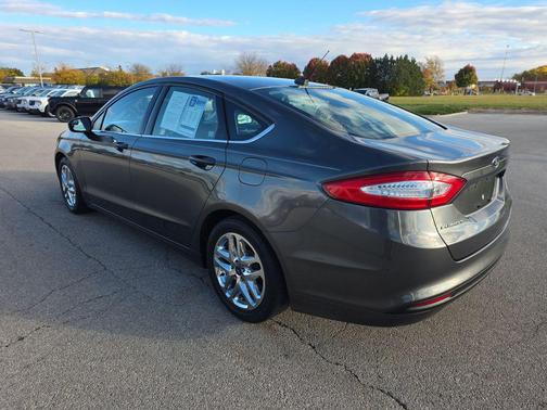 2015 Ford Fusion SE