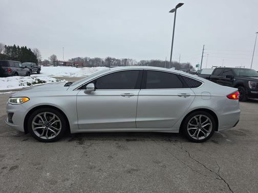 2019 Ford Fusion SEL