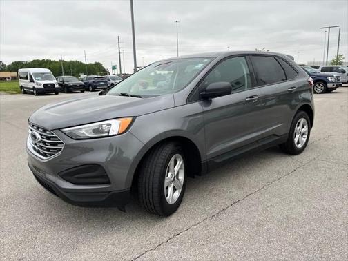 2022 Ford Edge SE