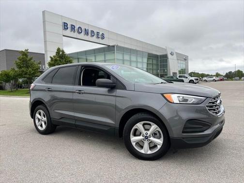 2022 Ford Edge SE