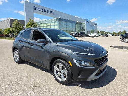 2022 Hyundai KONA SEL