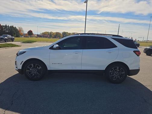 2022 Chevrolet Equinox FWD RS