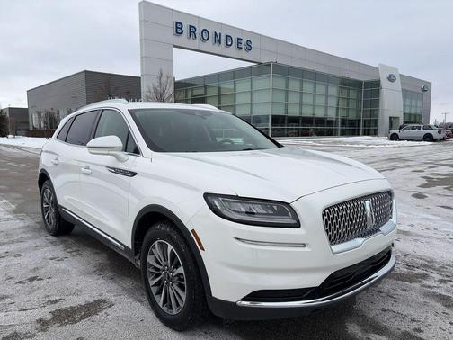 2022 Lincoln Nautilus Standard