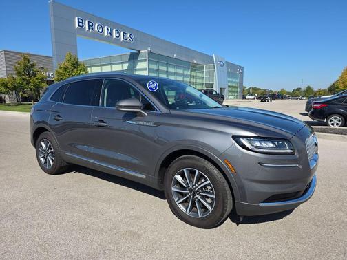 2022 Lincoln Nautilus Standard