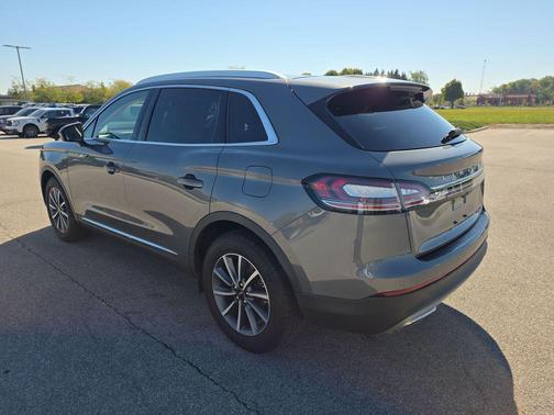 2022 Lincoln Nautilus Standard