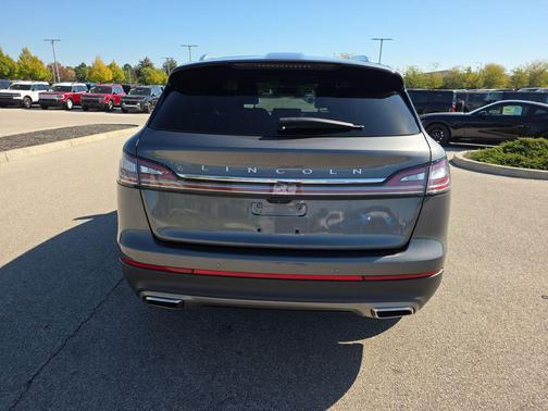 2022 Lincoln Nautilus Standard
