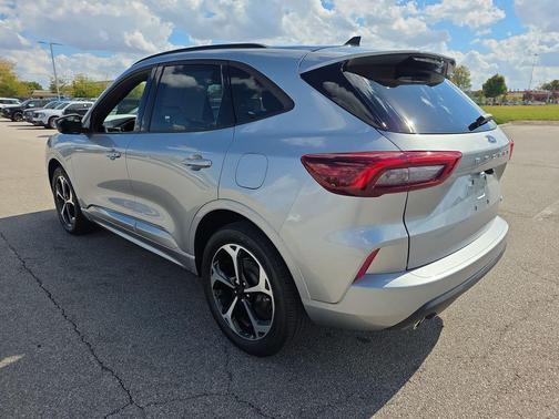 2023 Ford Escape ST-Line Select