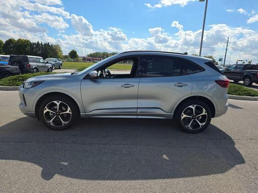 2023 Ford Escape ST-Line Select