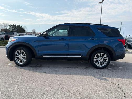 Atlas Blue Metallic 2023 Ford Explorer XLT