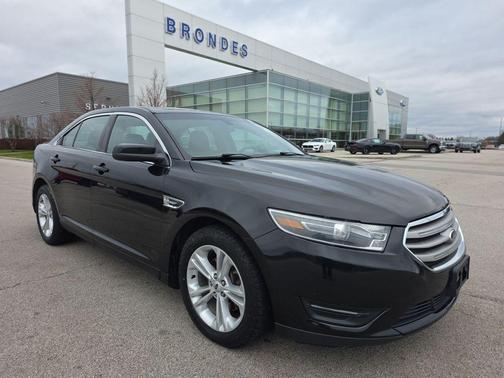 2015 Ford Taurus SEL